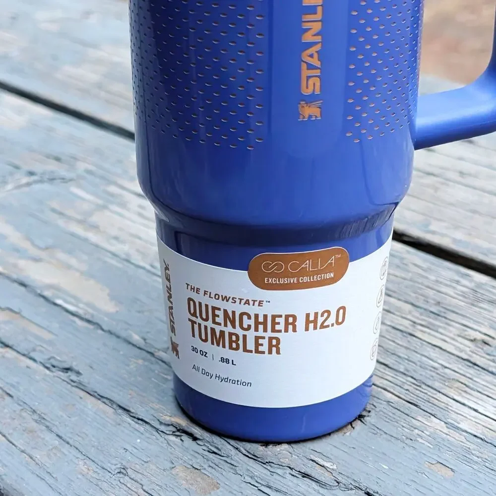 NEW Stanley Quencher H2.0 30oz Tumbler CALIA Exclusive Textured Navy Blue Cup - Picture 8 of 10